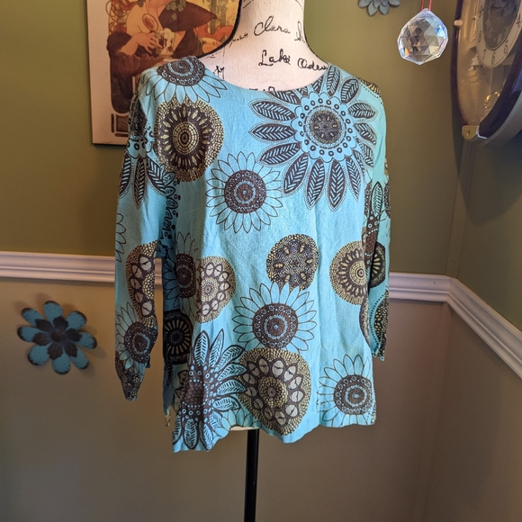 Hot Cotton by Marc Ware linen top - Picture 4 of 10